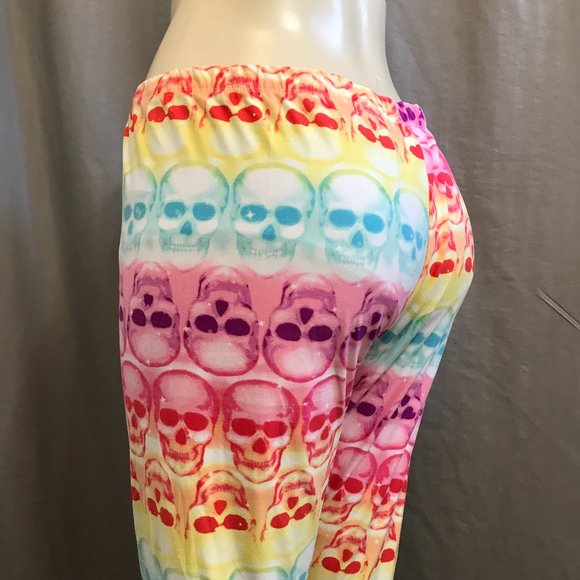 Day of The Dead Sugar Skull Capri Leggings Junior Size XL, 2X - Picture 1 of 4